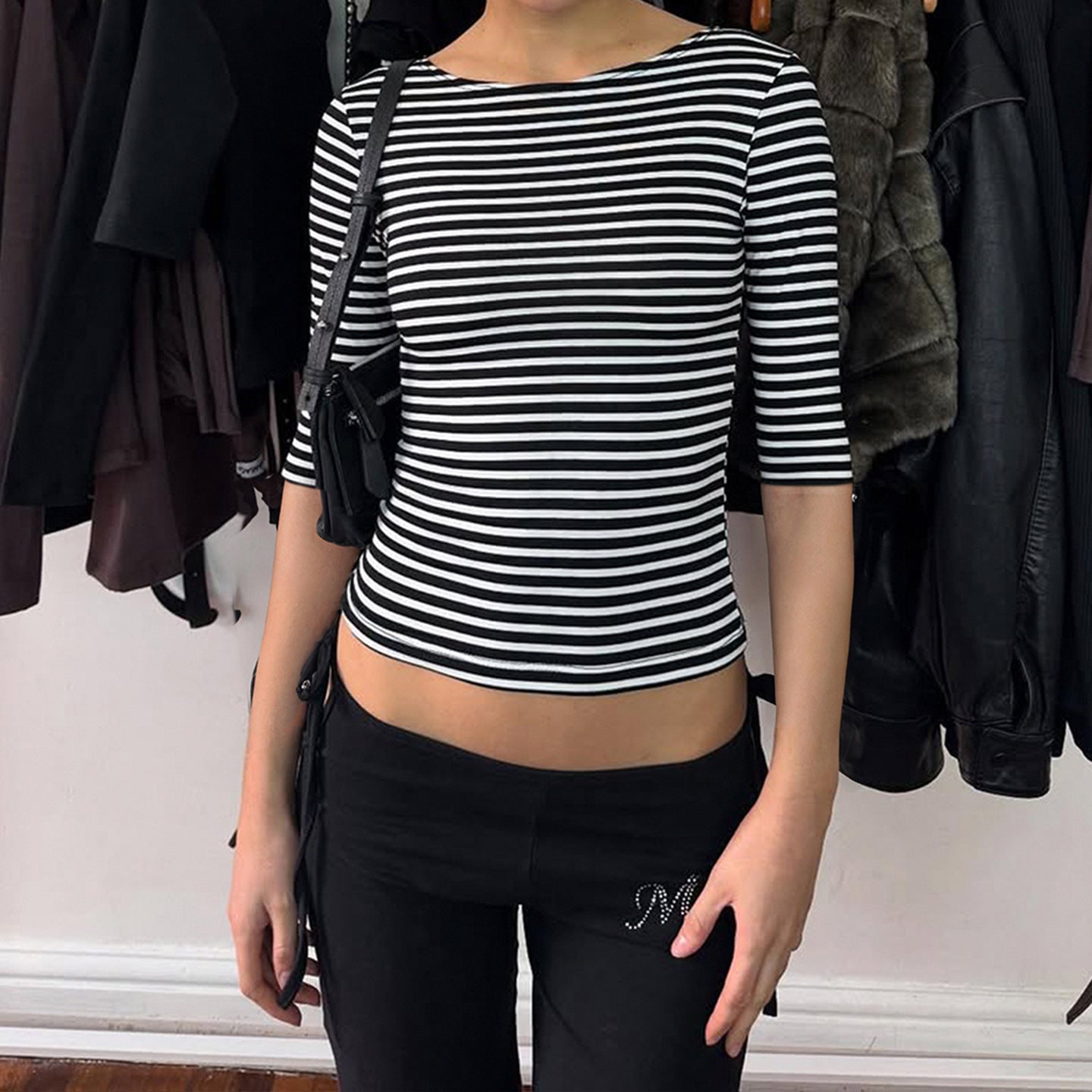 Round neck comfortable striped women's long sleeved shirt